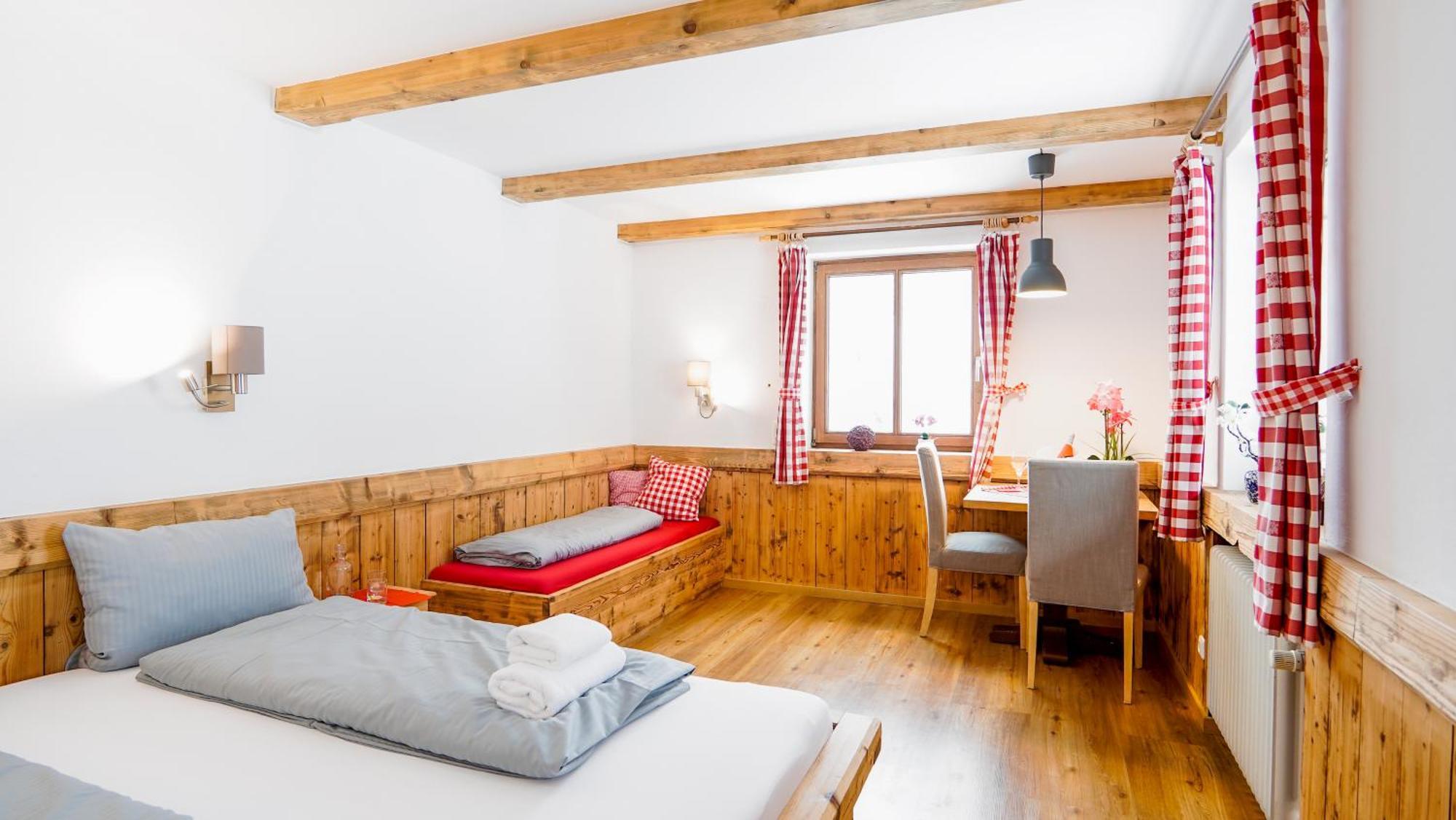 Landgasthof Zum Papyrer - Erholung Im Urlaubsgebiet Lenggries Habitación foto