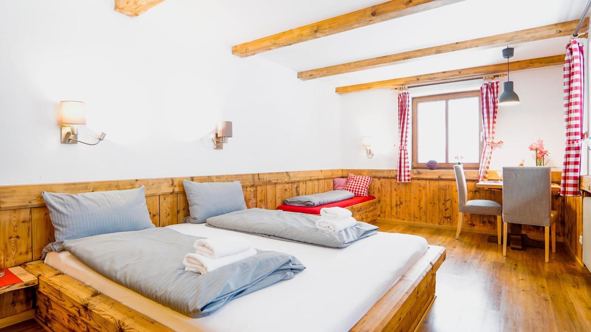 Landgasthof Zum Papyrer - Erholung Im Urlaubsgebiet Lenggries Exterior foto