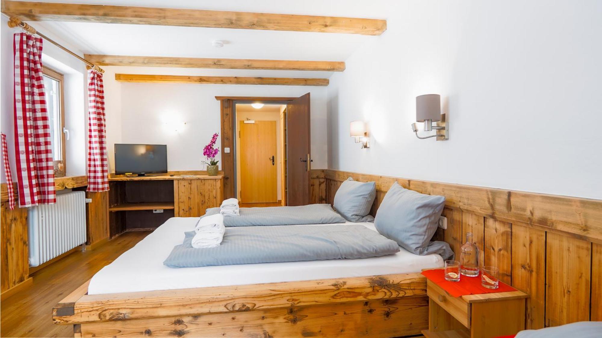 Landgasthof Zum Papyrer - Erholung Im Urlaubsgebiet Lenggries Habitación foto